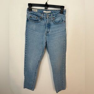 LEVIS Wedgie Light Wash Jeans Size 25 Waist 27 Length